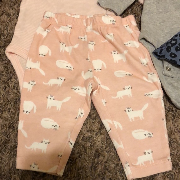 (2) Two-Piece Cat Outfits - Picture 4 of 7